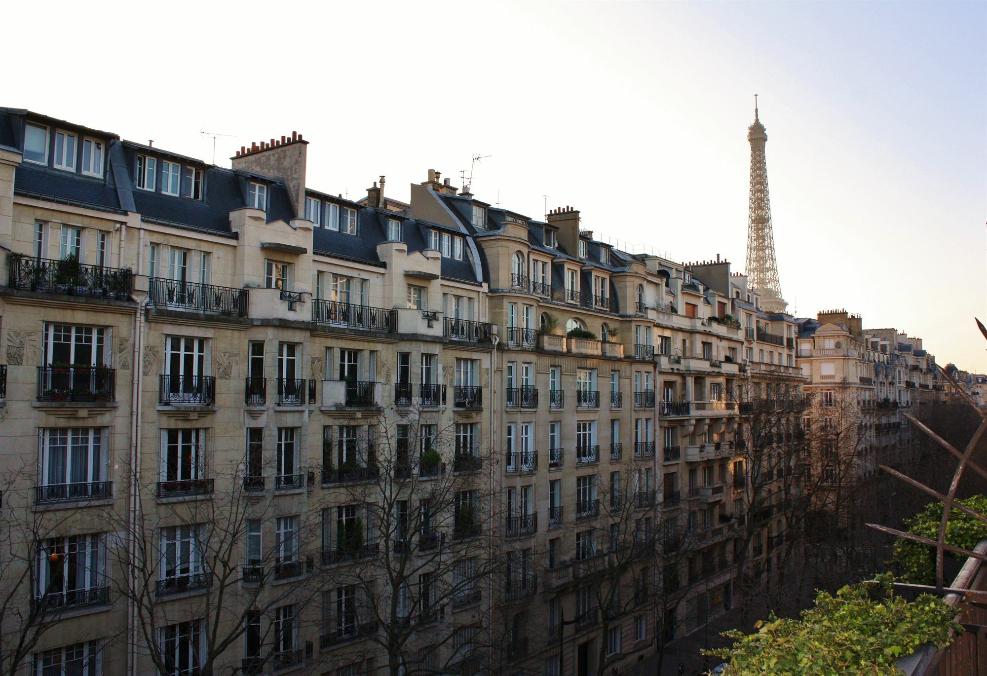 Hotel Le Cercle Tour Eiffel París Exterior foto